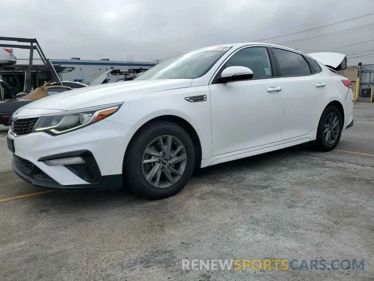 1 Photograph of a damaged car 5XXGT4L31KG306001 KIA OPTIMA 2019