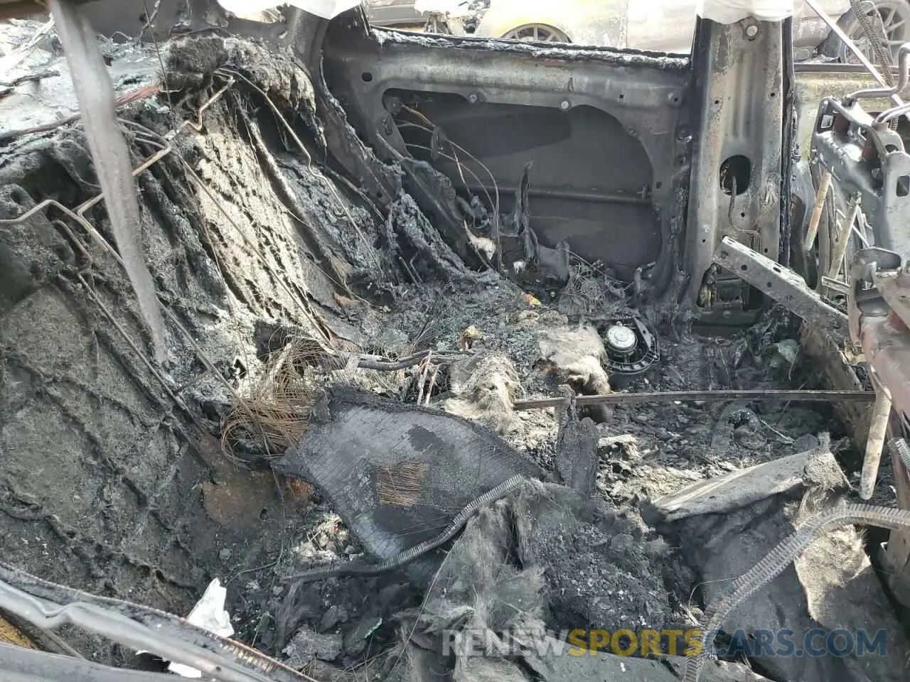 10 Photograph of a damaged car 5XXGT4L31KG319153 KIA OPTIMA 2019