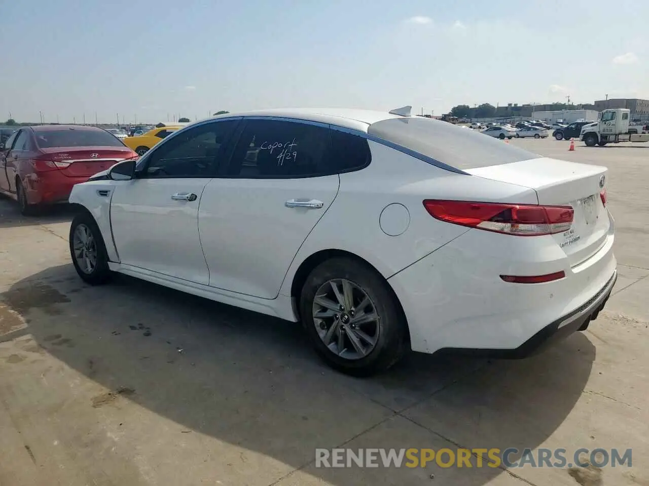 2 Photograph of a damaged car 5XXGT4L31KG322795 KIA OPTIMA 2019