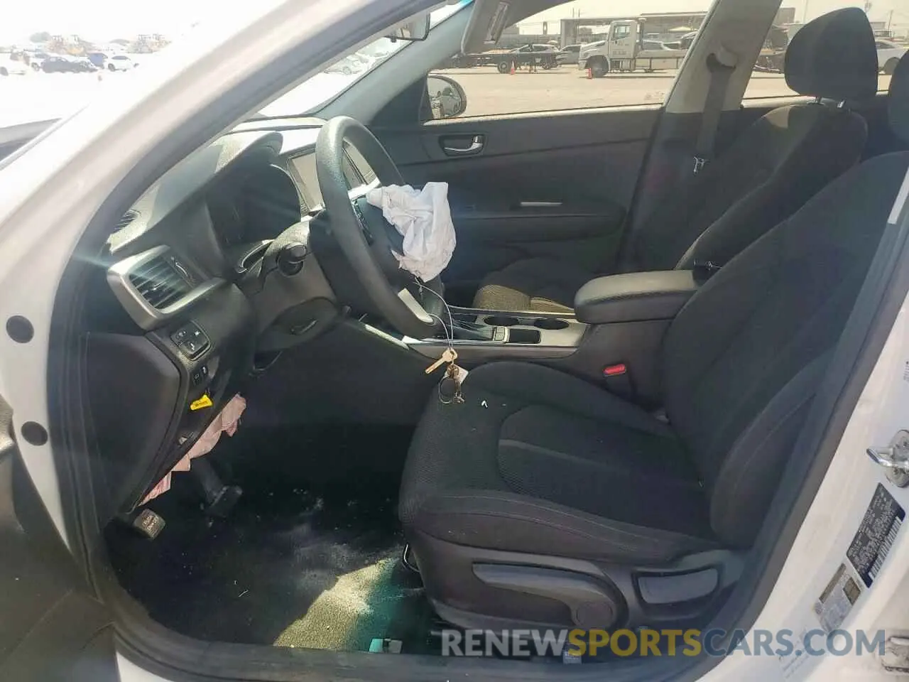 7 Photograph of a damaged car 5XXGT4L31KG322795 KIA OPTIMA 2019