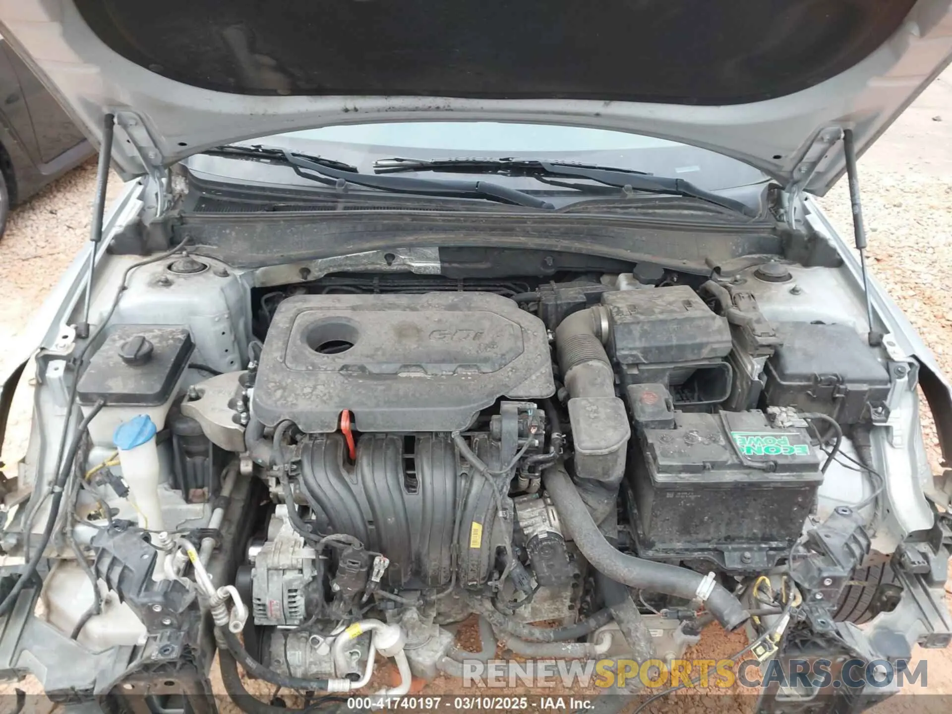 10 Photograph of a damaged car 5XXGT4L31KG323493 KIA OPTIMA 2019