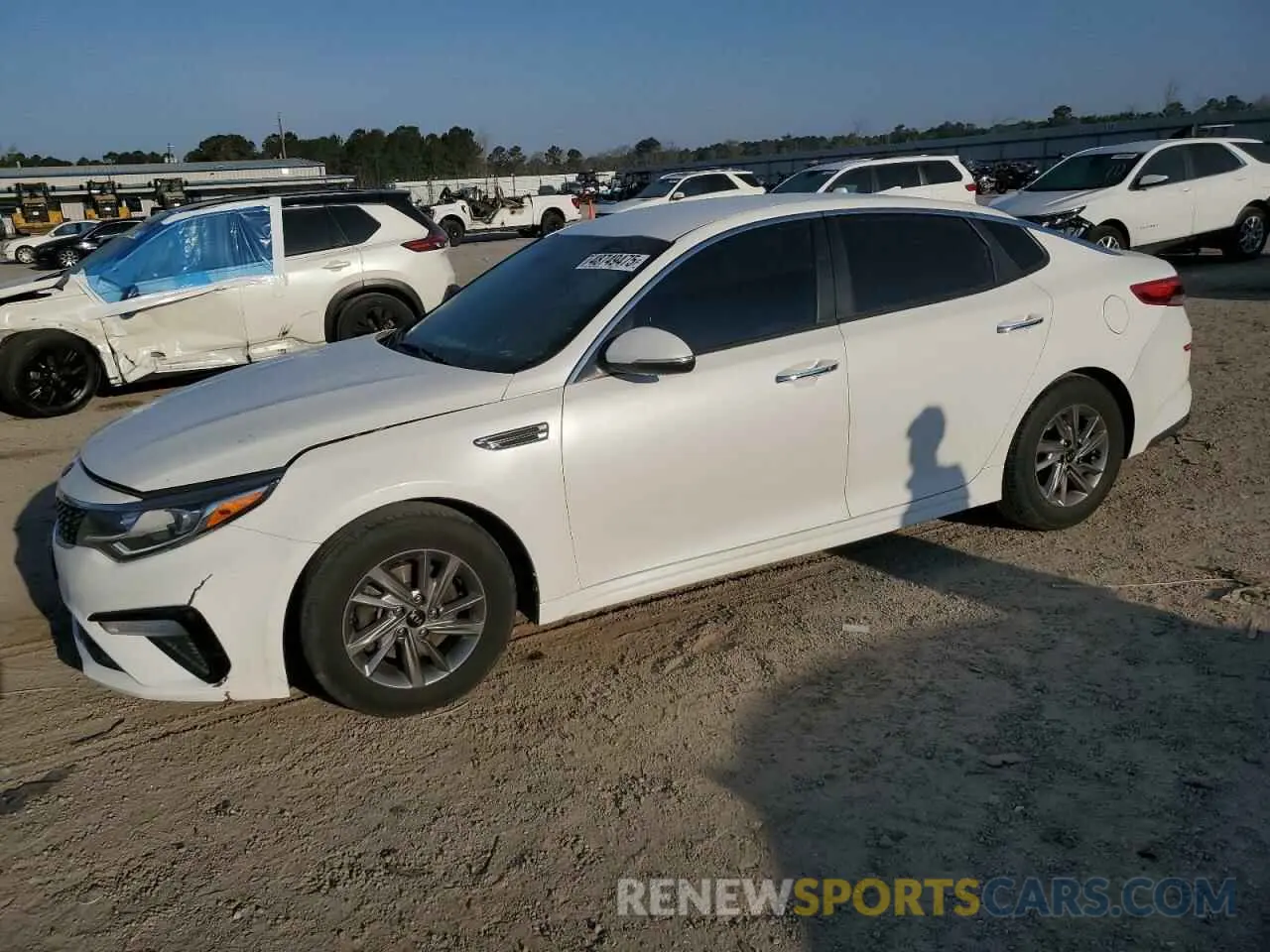 1 Photograph of a damaged car 5XXGT4L31KG330525 KIA OPTIMA 2019