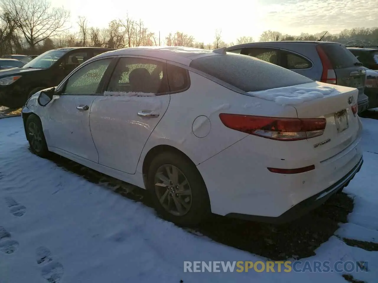 2 Photograph of a damaged car 5XXGT4L31KG345106 KIA OPTIMA 2019