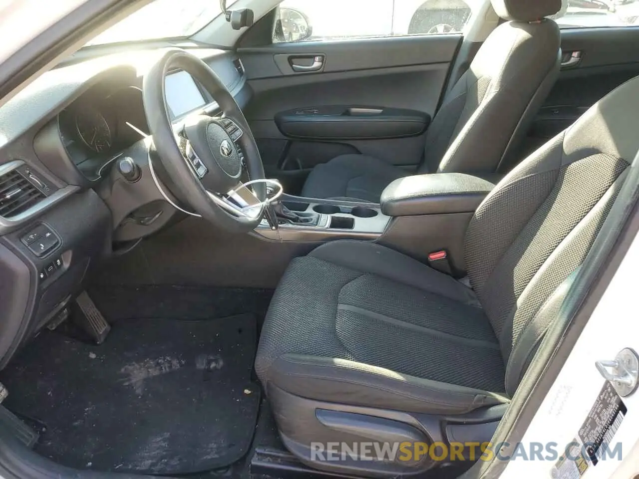 7 Photograph of a damaged car 5XXGT4L31KG345106 KIA OPTIMA 2019