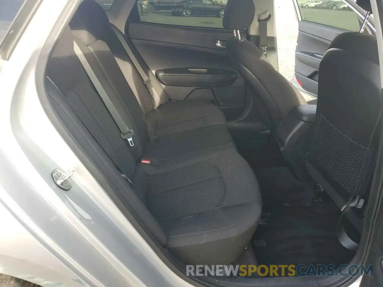 10 Photograph of a damaged car 5XXGT4L31KG346305 KIA OPTIMA 2019