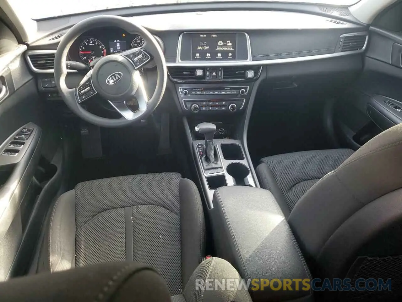 8 Photograph of a damaged car 5XXGT4L31KG346305 KIA OPTIMA 2019