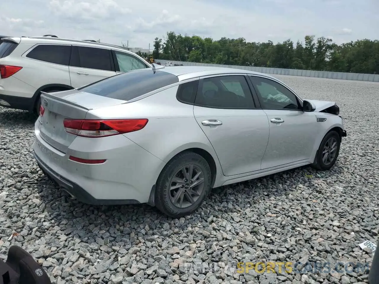 3 Photograph of a damaged car 5XXGT4L31KG346837 KIA OPTIMA 2019