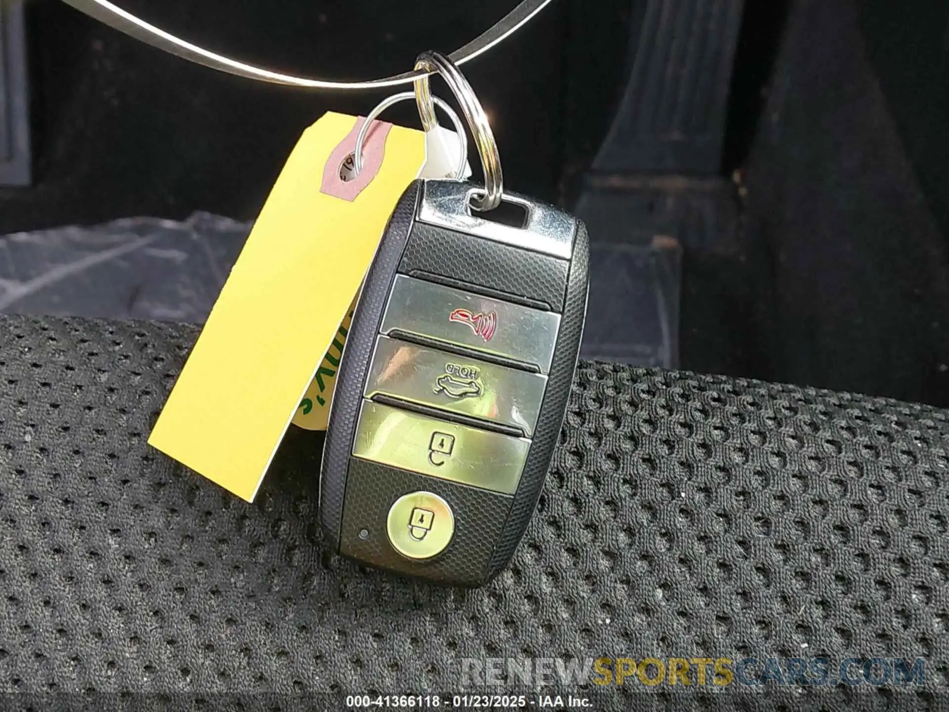 11 Photograph of a damaged car 5XXGT4L31KG349821 KIA OPTIMA 2019