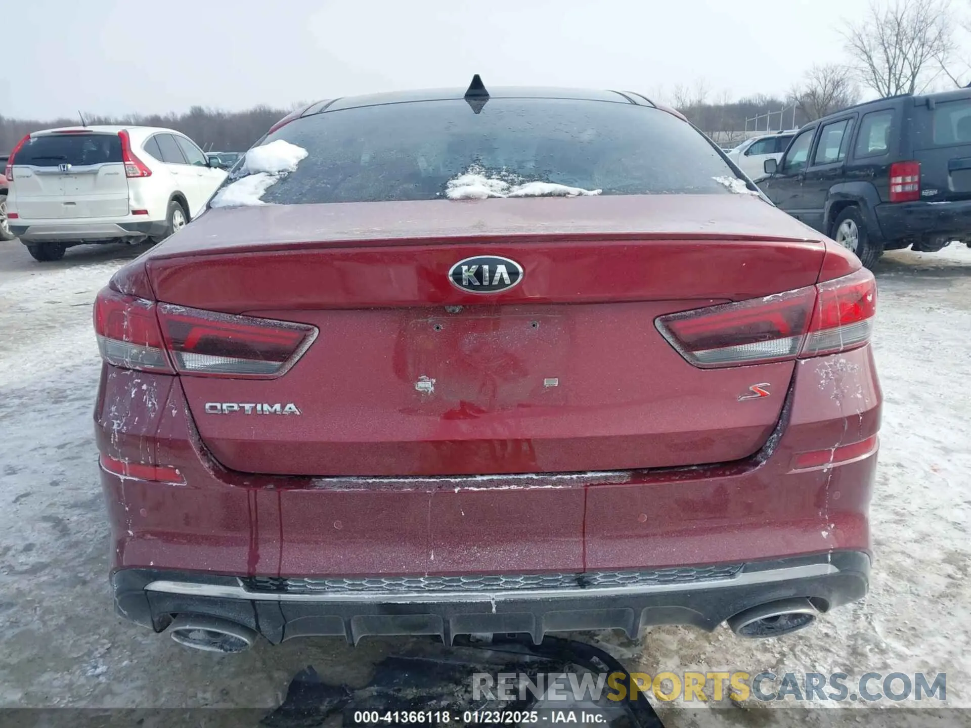 16 Photograph of a damaged car 5XXGT4L31KG349821 KIA OPTIMA 2019