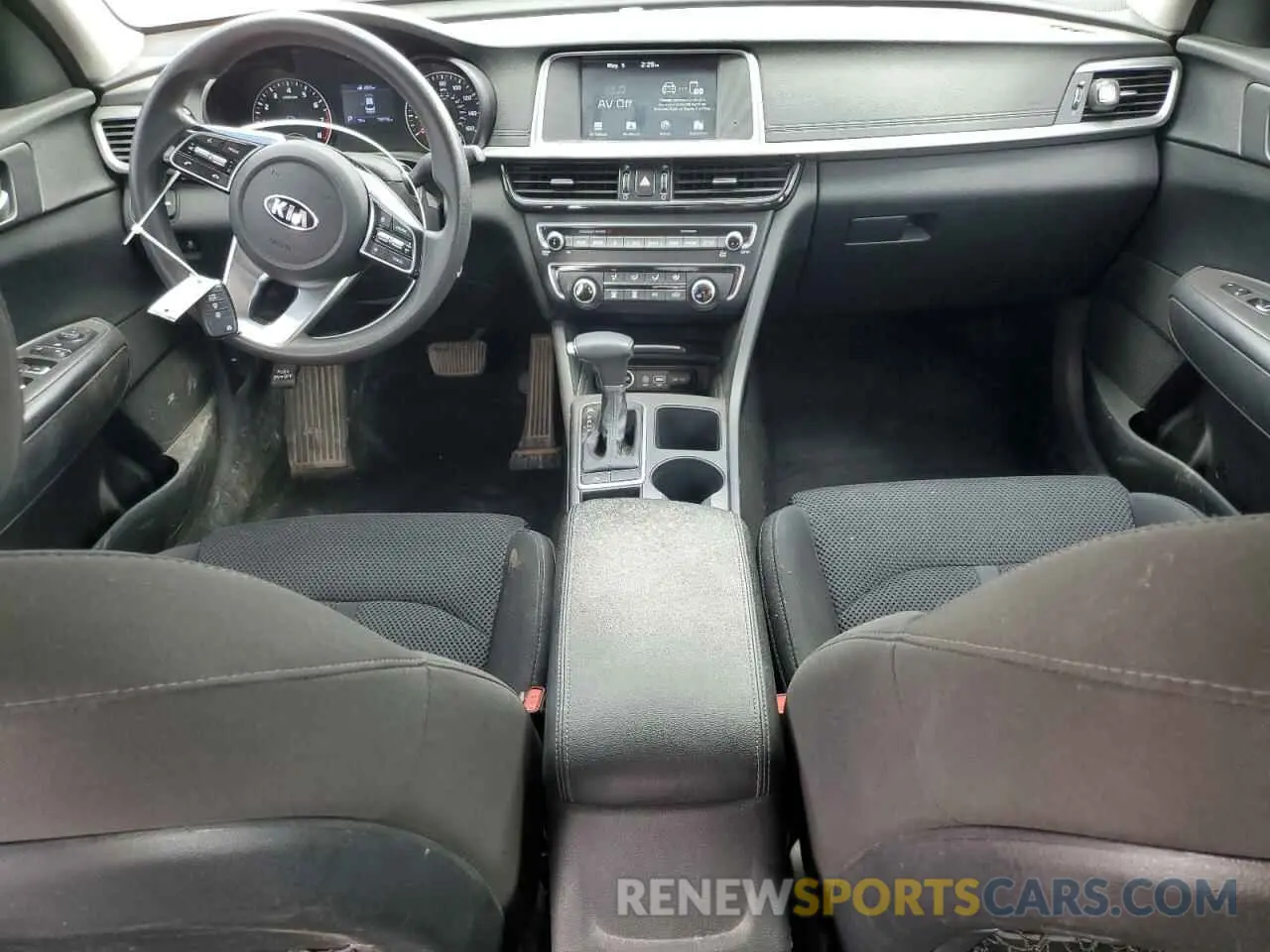 8 Photograph of a damaged car 5XXGT4L31KG350841 KIA OPTIMA 2019