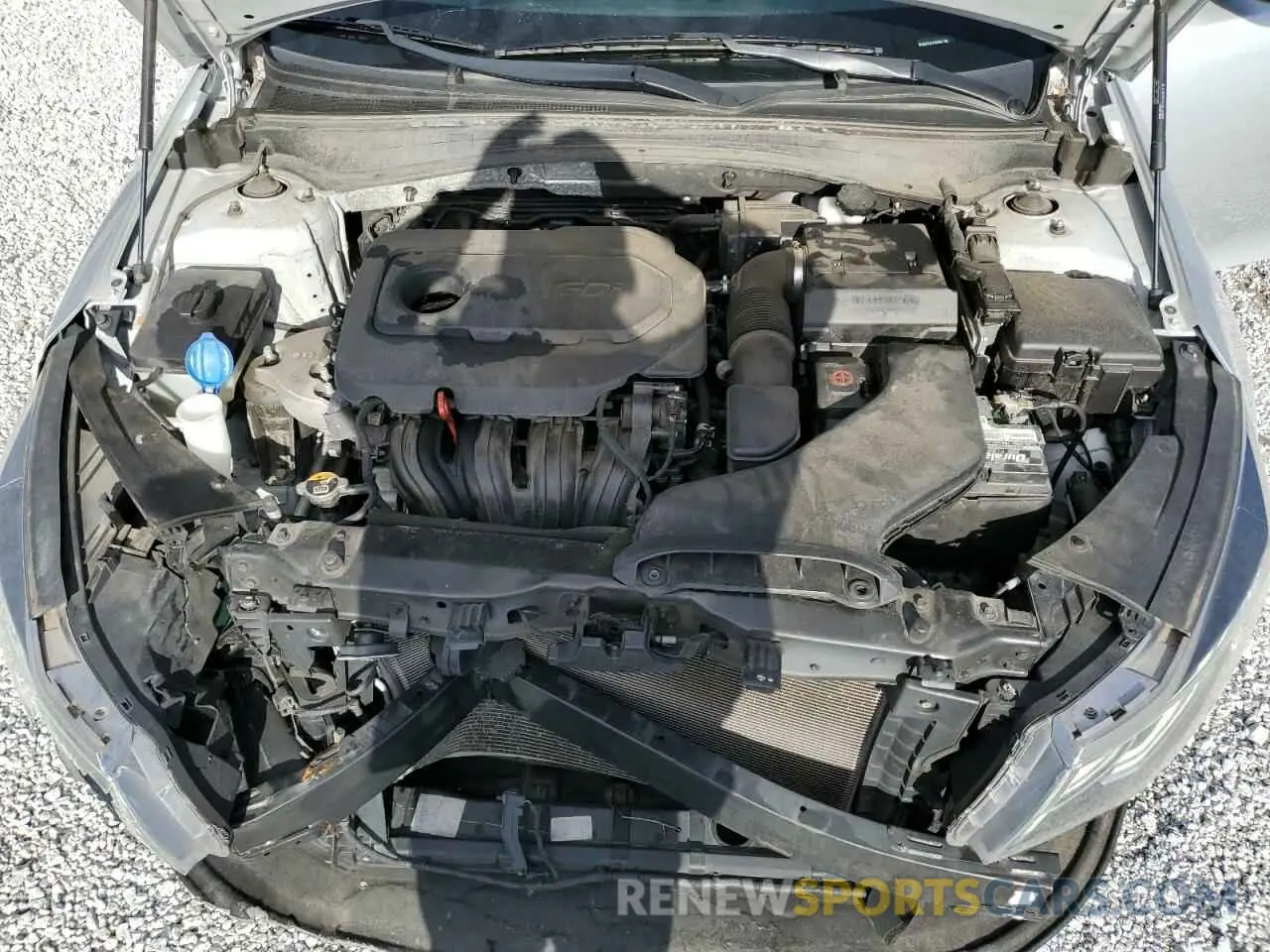11 Photograph of a damaged car 5XXGT4L31KG357708 KIA OPTIMA 2019