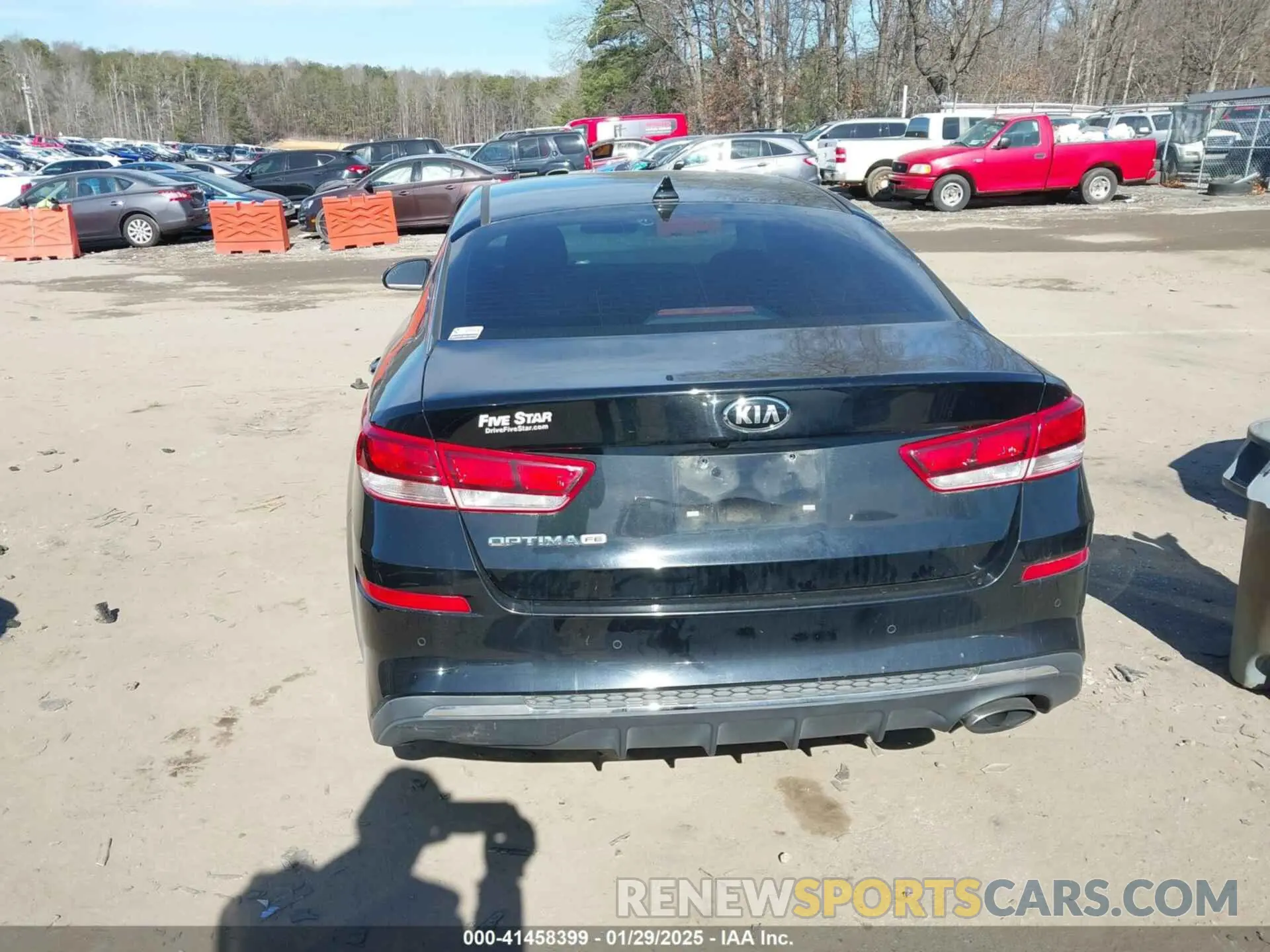 15 Photograph of a damaged car 5XXGT4L31KG357854 KIA OPTIMA 2019