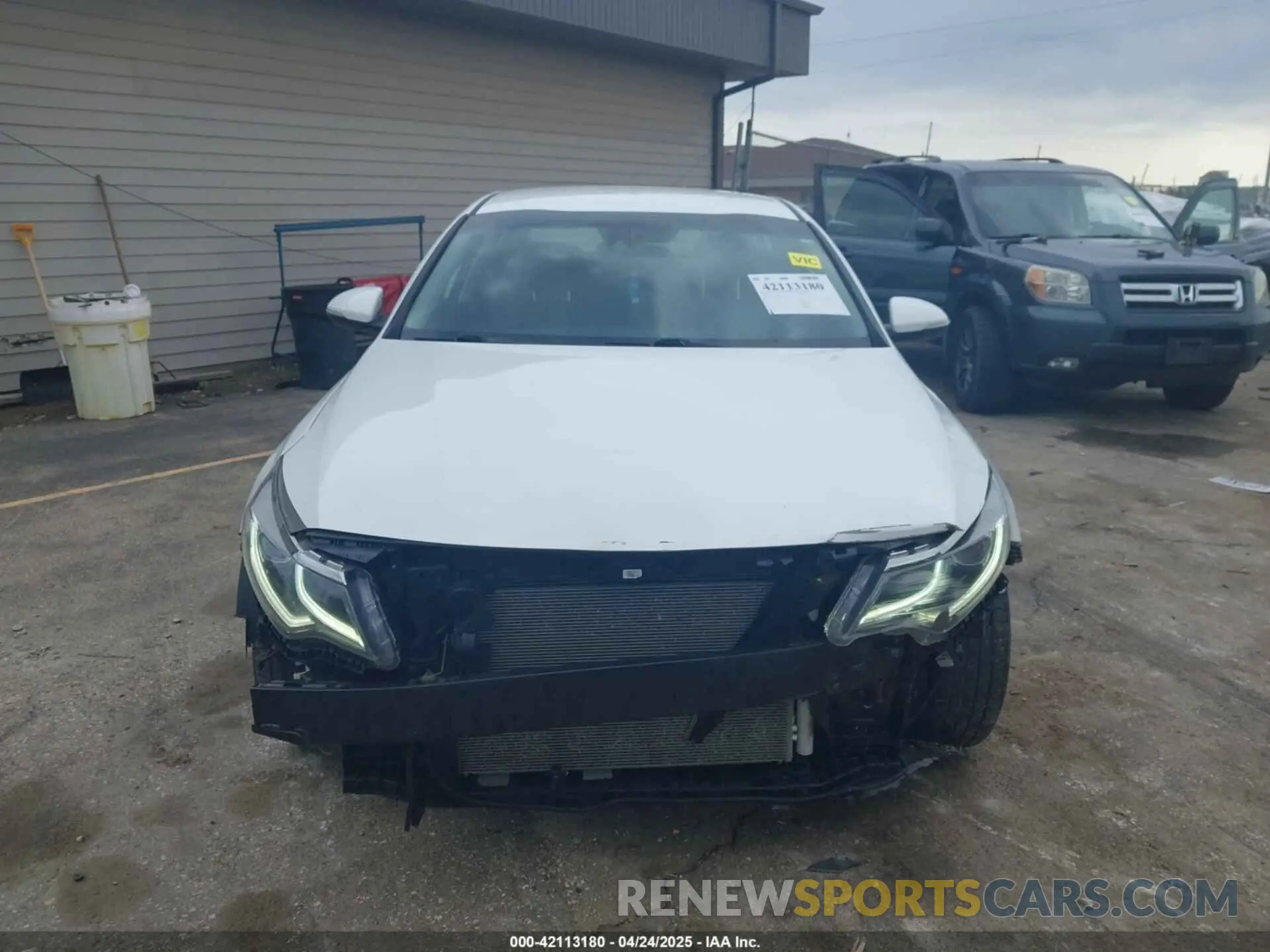 12 Photograph of a damaged car 5XXGT4L32KG281528 KIA OPTIMA 2019