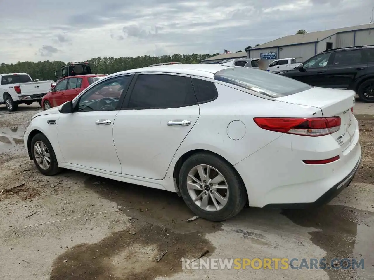 2 Photograph of a damaged car 5XXGT4L32KG282629 KIA OPTIMA 2019