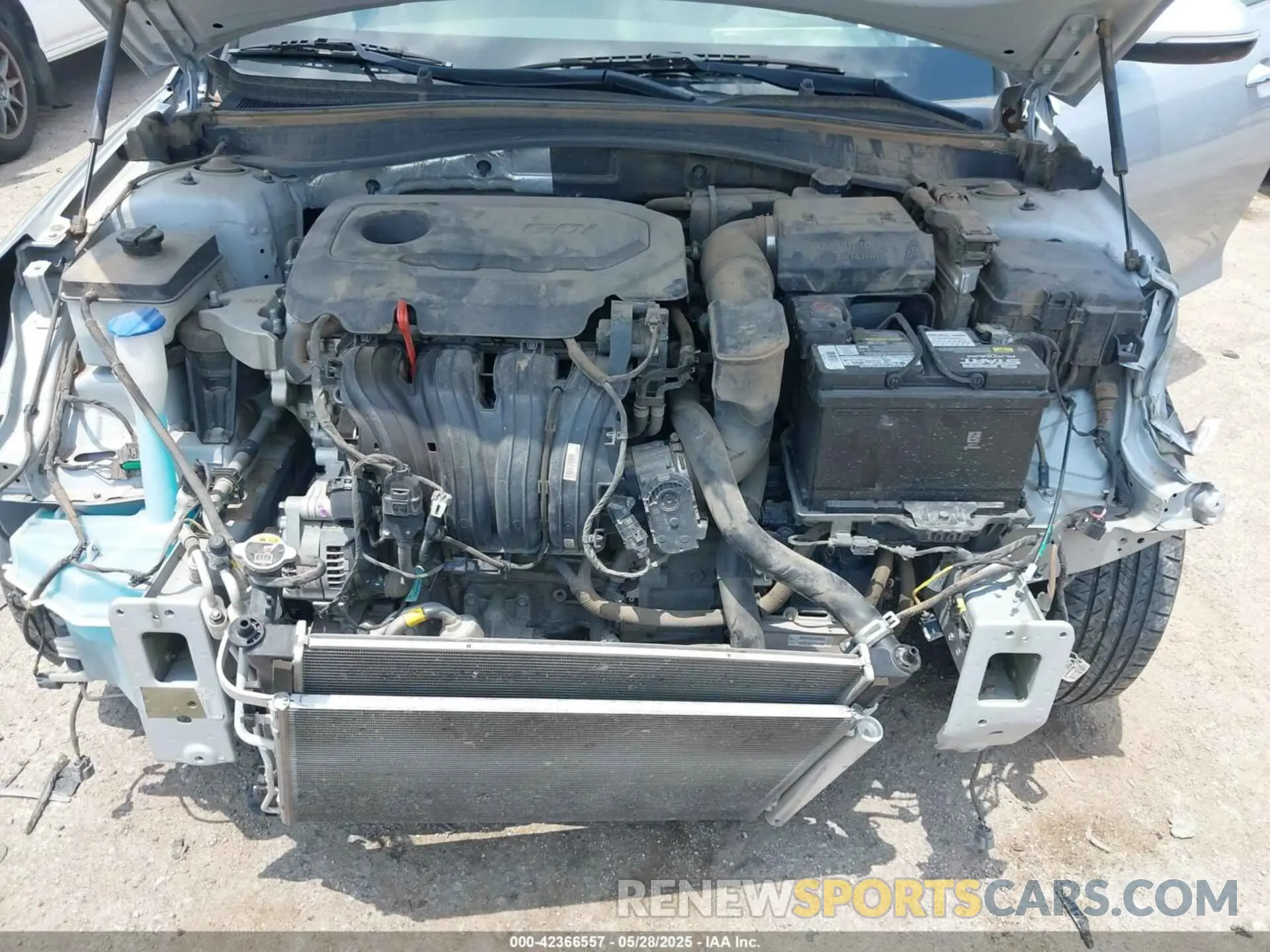 10 Photograph of a damaged car 5XXGT4L32KG291055 KIA OPTIMA 2019