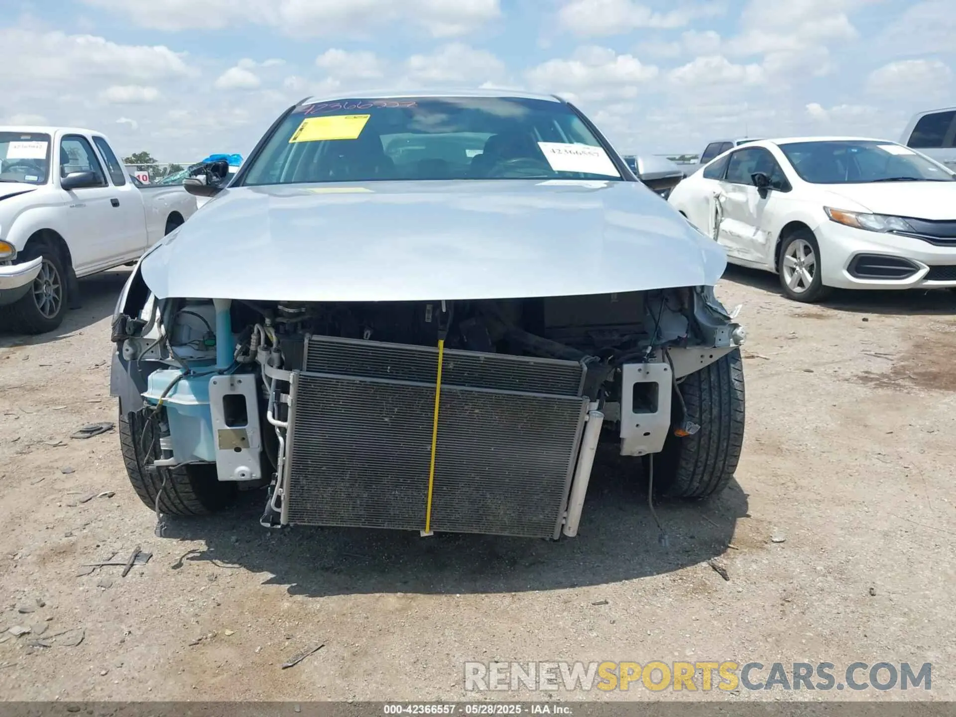 12 Photograph of a damaged car 5XXGT4L32KG291055 KIA OPTIMA 2019