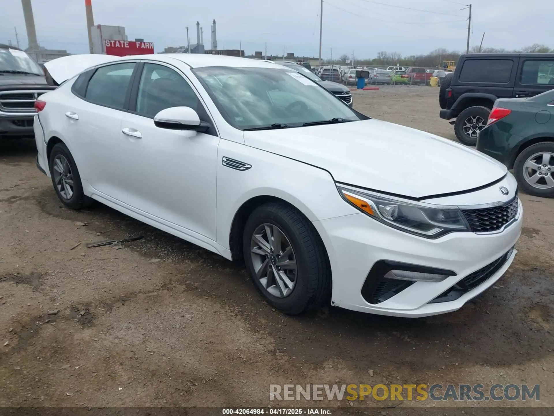 1 Photograph of a damaged car 5XXGT4L32KG312986 KIA OPTIMA 2019