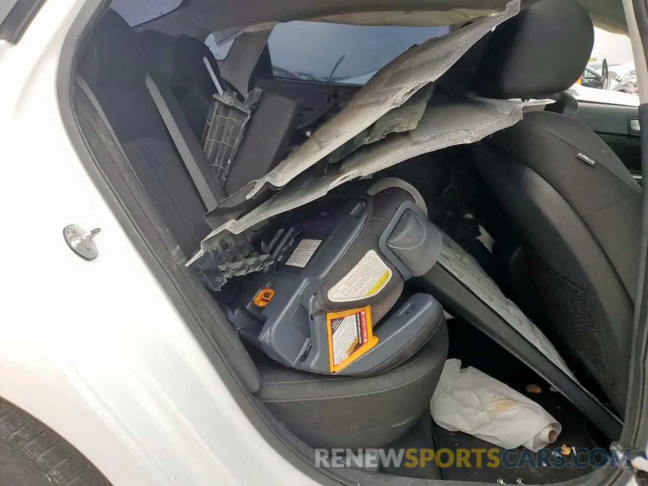 10 Photograph of a damaged car 5XXGT4L32KG322305 KIA OPTIMA 2019