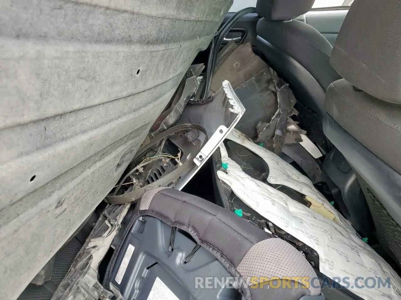 12 Photograph of a damaged car 5XXGT4L32KG322305 KIA OPTIMA 2019