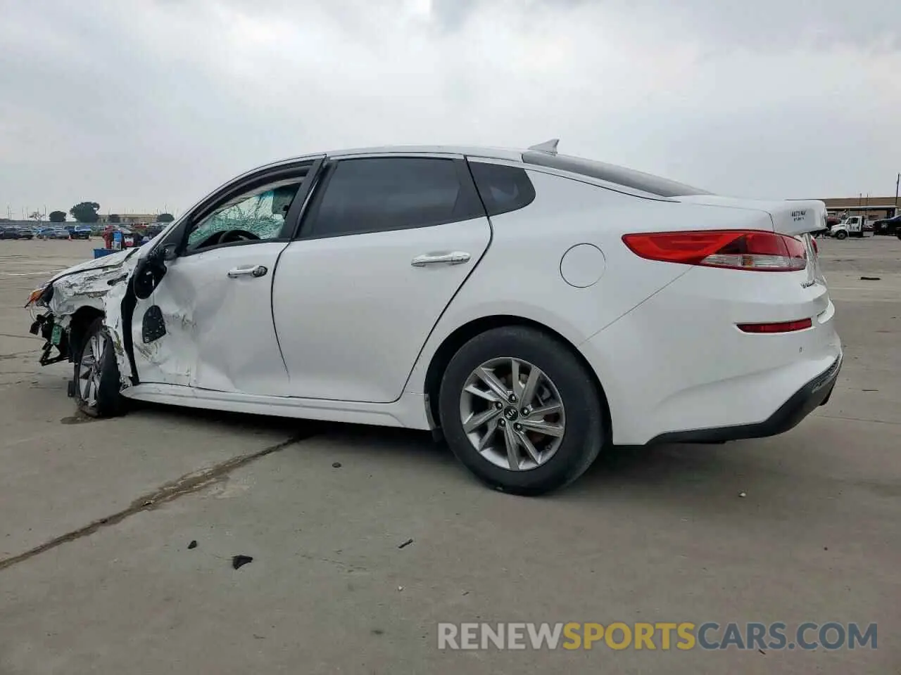 2 Photograph of a damaged car 5XXGT4L32KG322305 KIA OPTIMA 2019
