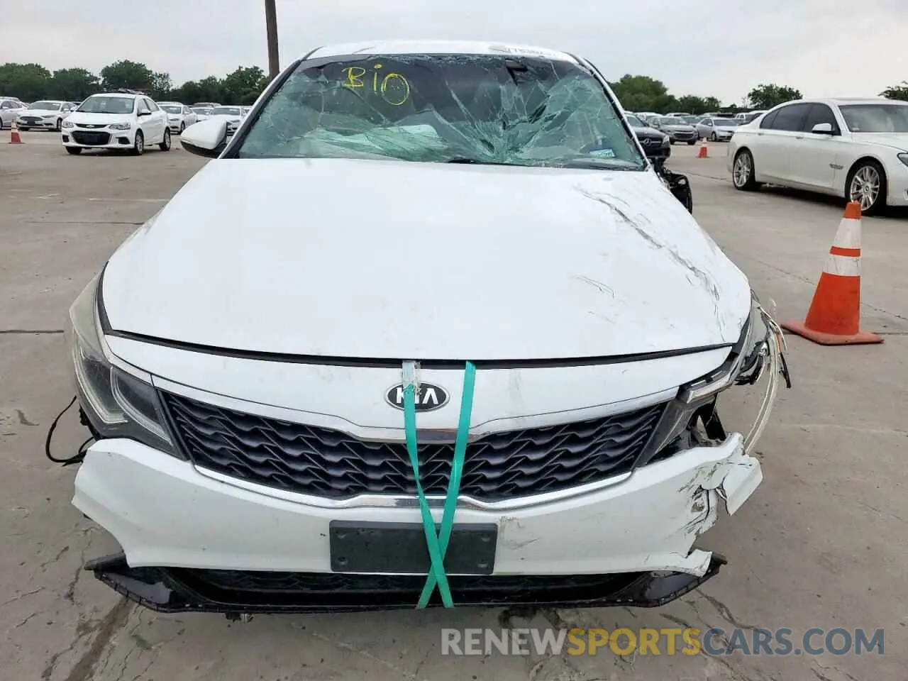 5 Photograph of a damaged car 5XXGT4L32KG322305 KIA OPTIMA 2019