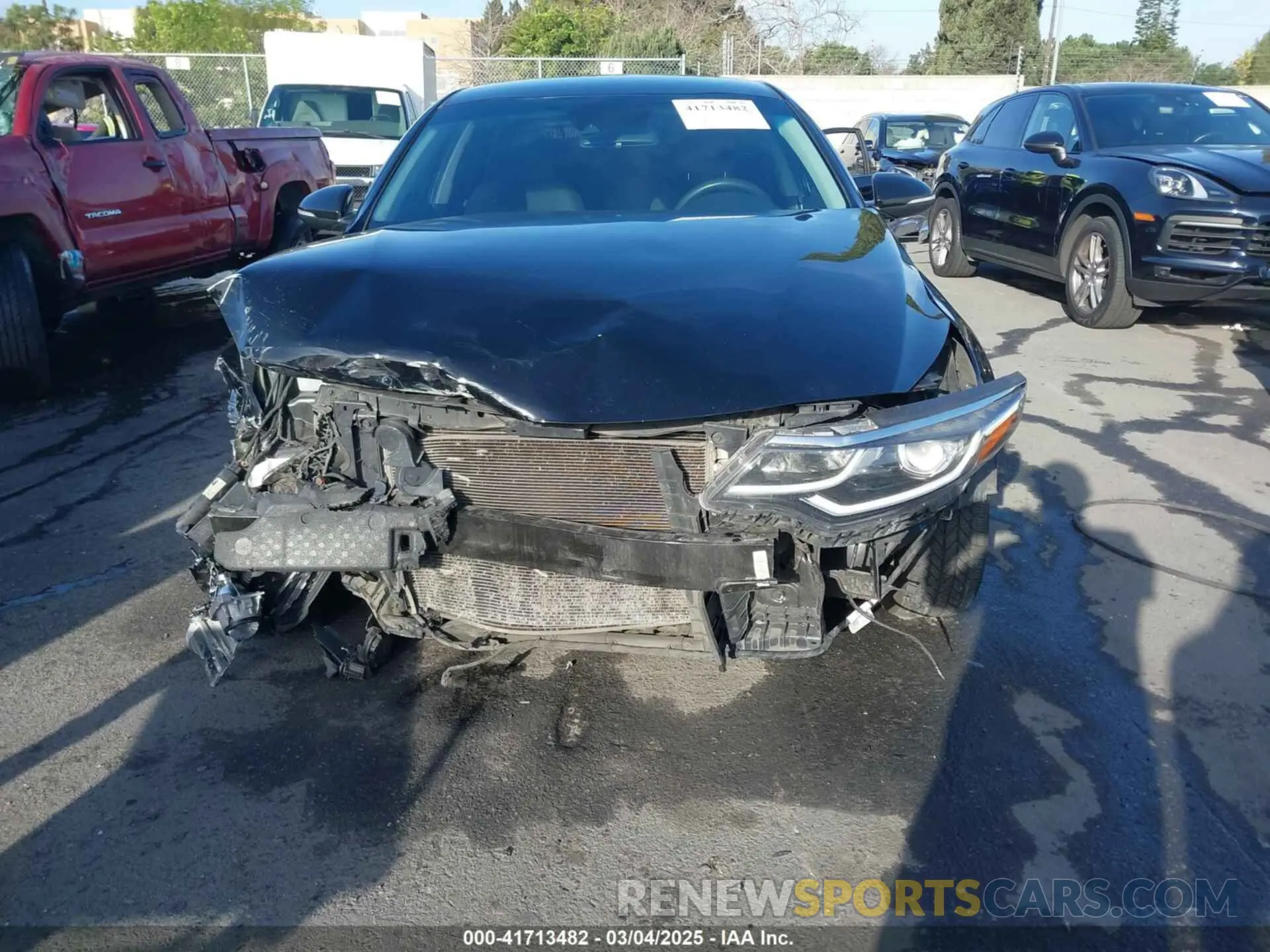 12 Photograph of a damaged car 5XXGT4L32KG324877 KIA OPTIMA 2019