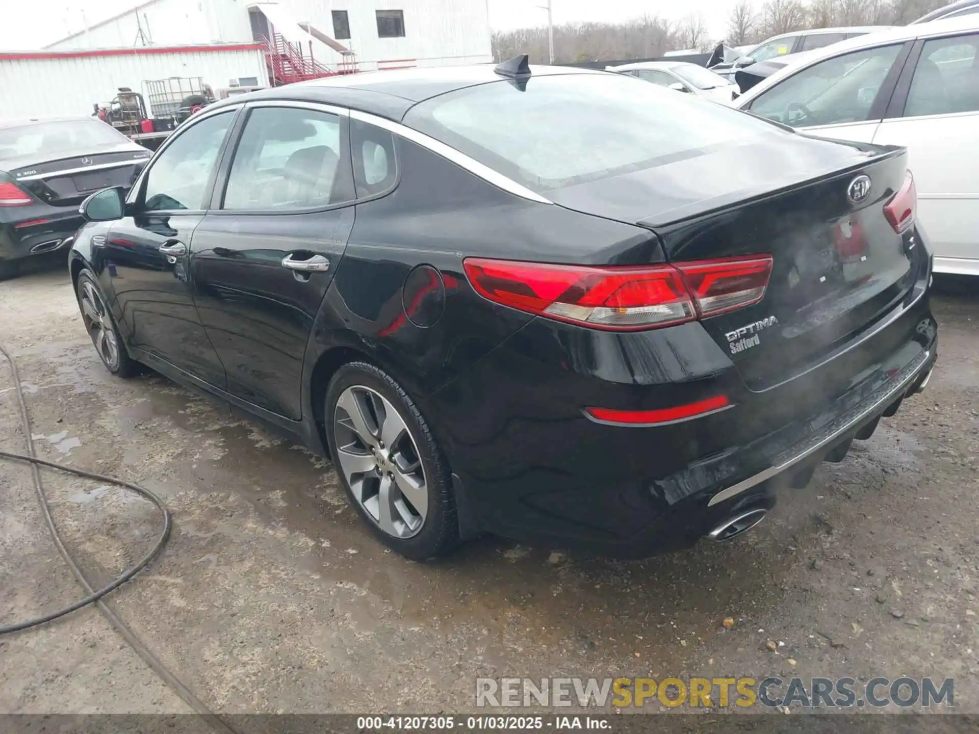 3 Photograph of a damaged car 5XXGT4L32KG329805 KIA OPTIMA 2019