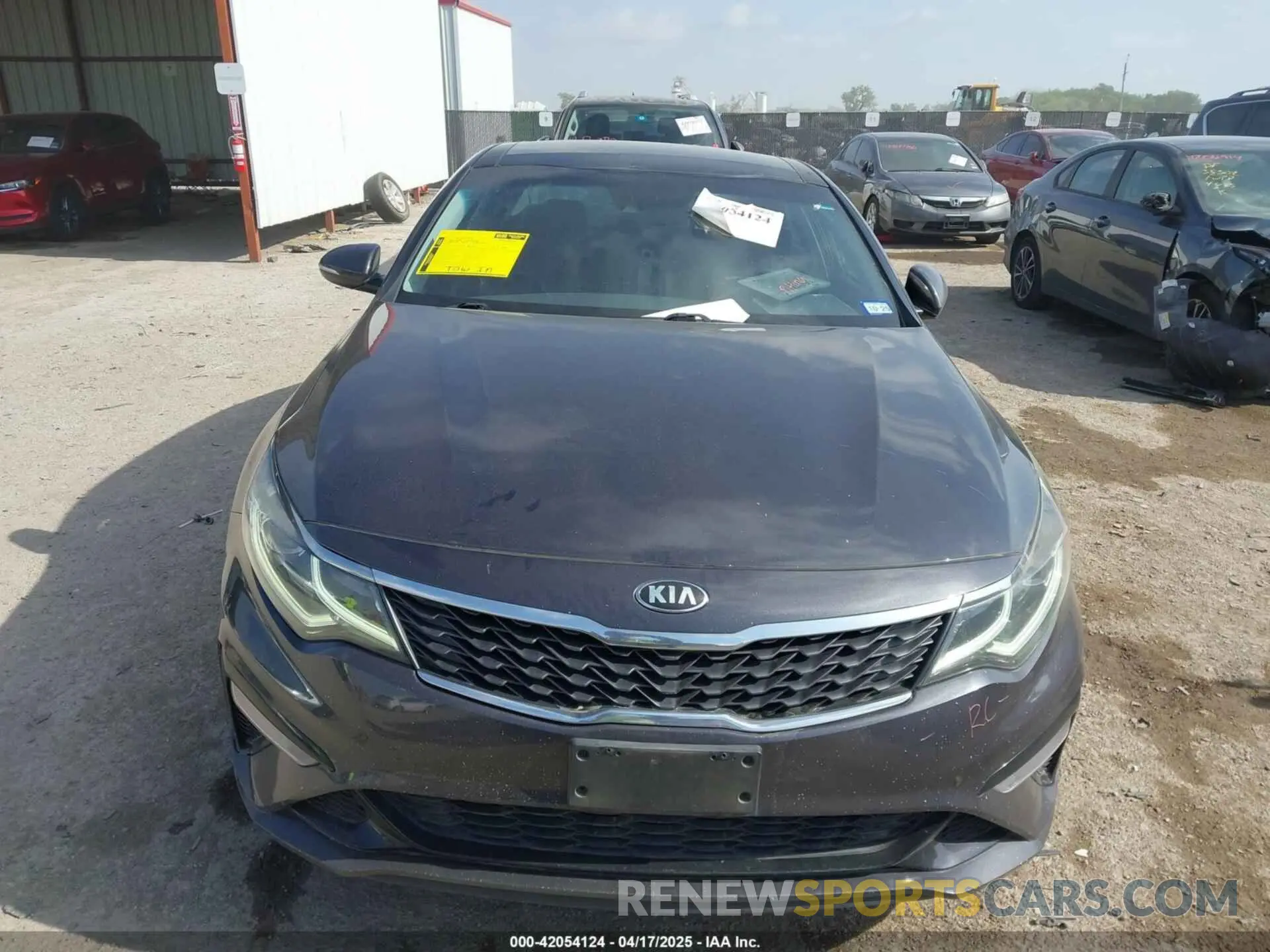 12 Photograph of a damaged car 5XXGT4L32KG330324 KIA OPTIMA 2019