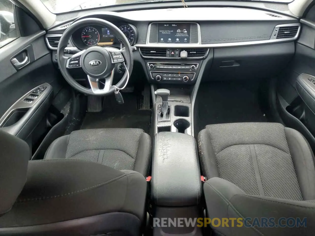 8 Photograph of a damaged car 5XXGT4L32KG332154 KIA OPTIMA 2019