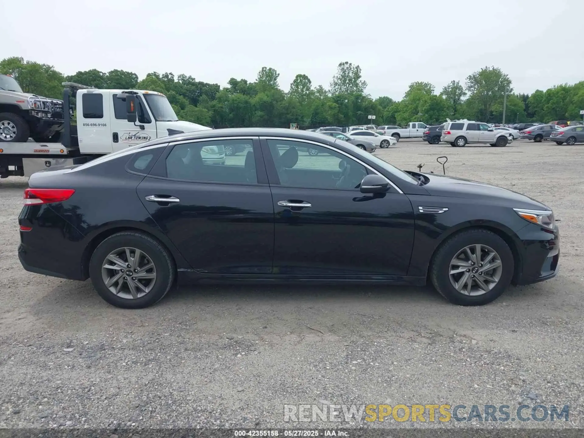 13 Photograph of a damaged car 5XXGT4L32KG332719 KIA OPTIMA 2019