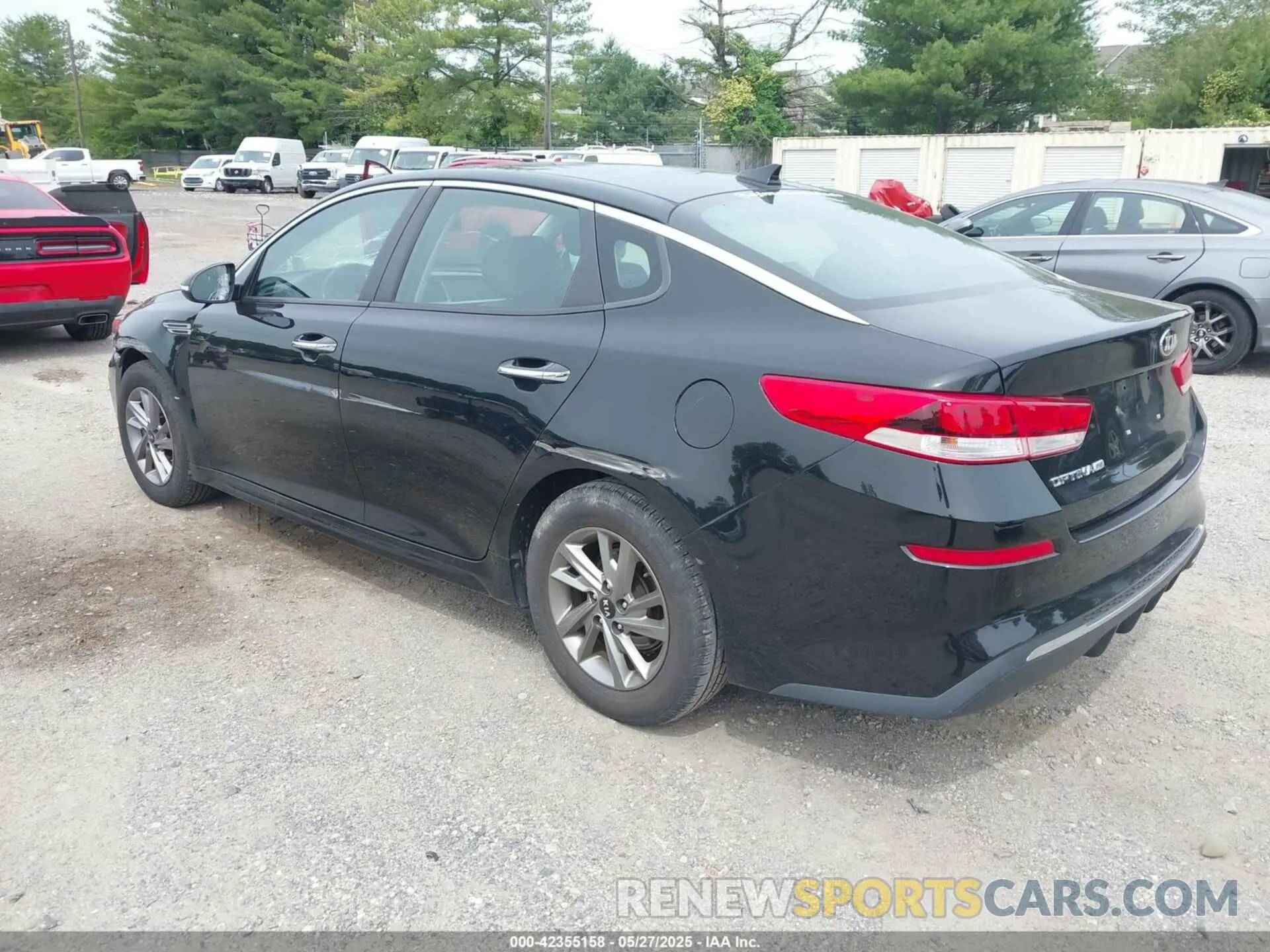 3 Photograph of a damaged car 5XXGT4L32KG332719 KIA OPTIMA 2019