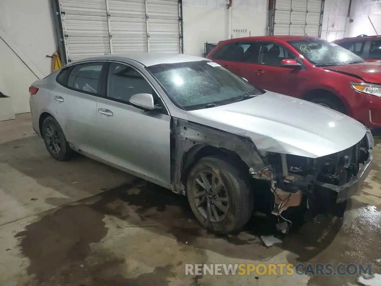 4 Photograph of a damaged car 5XXGT4L32KG333529 KIA OPTIMA 2019