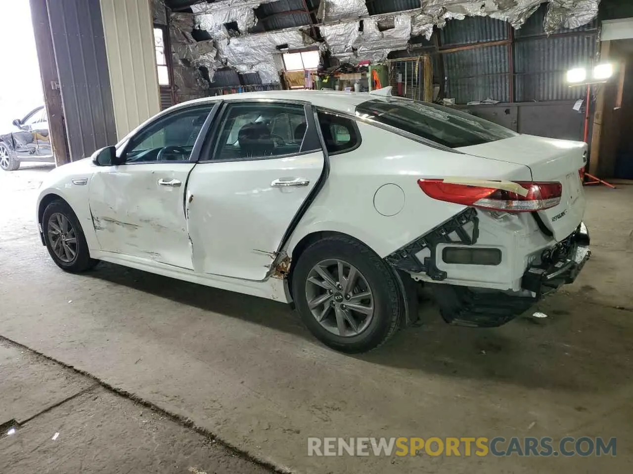 2 Photograph of a damaged car 5XXGT4L32KG335927 KIA OPTIMA 2019