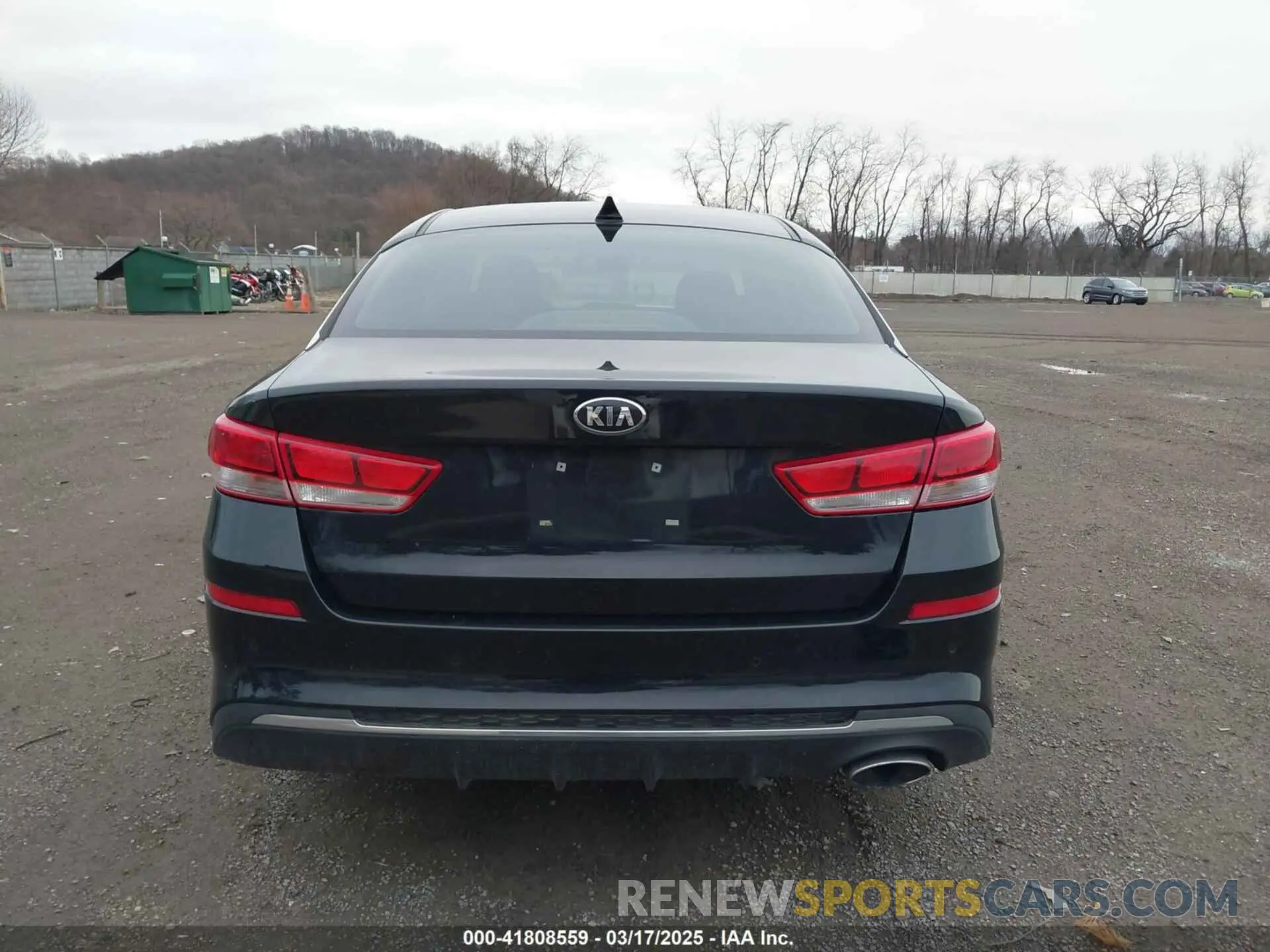 16 Photograph of a damaged car 5XXGT4L32KG339167 KIA OPTIMA 2019
