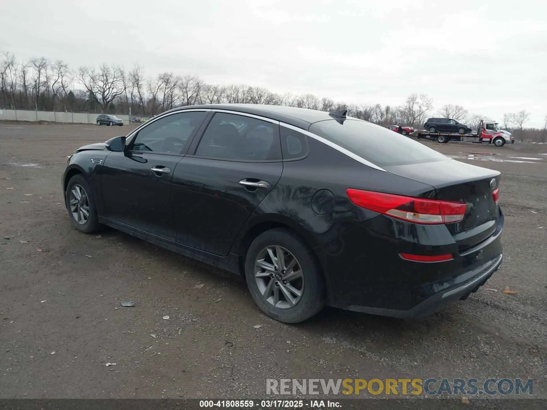 3 Photograph of a damaged car 5XXGT4L32KG339167 KIA OPTIMA 2019