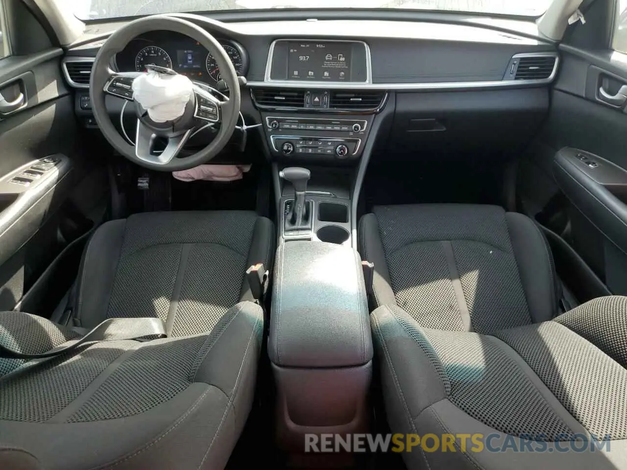 8 Photograph of a damaged car 5XXGT4L32KG348466 KIA OPTIMA 2019
