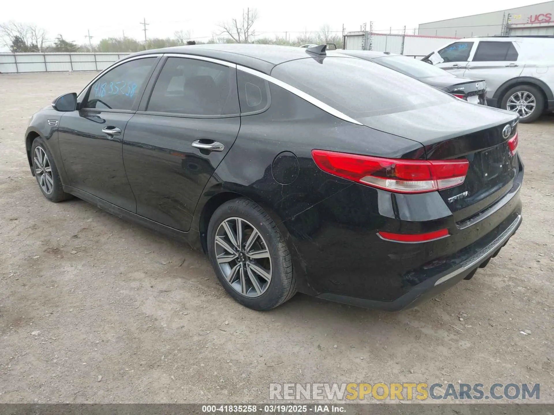 3 Photograph of a damaged car 5XXGT4L32KG354994 KIA OPTIMA 2019