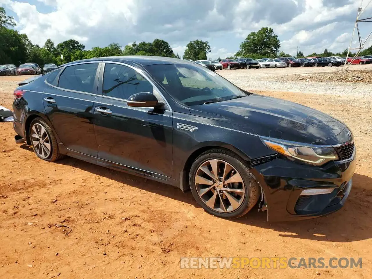 4 Photograph of a damaged car 5XXGT4L33KG280582 KIA OPTIMA 2019