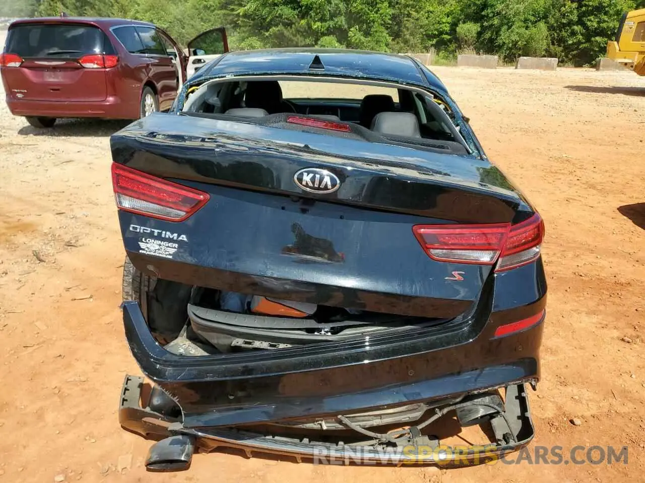 6 Photograph of a damaged car 5XXGT4L33KG280582 KIA OPTIMA 2019