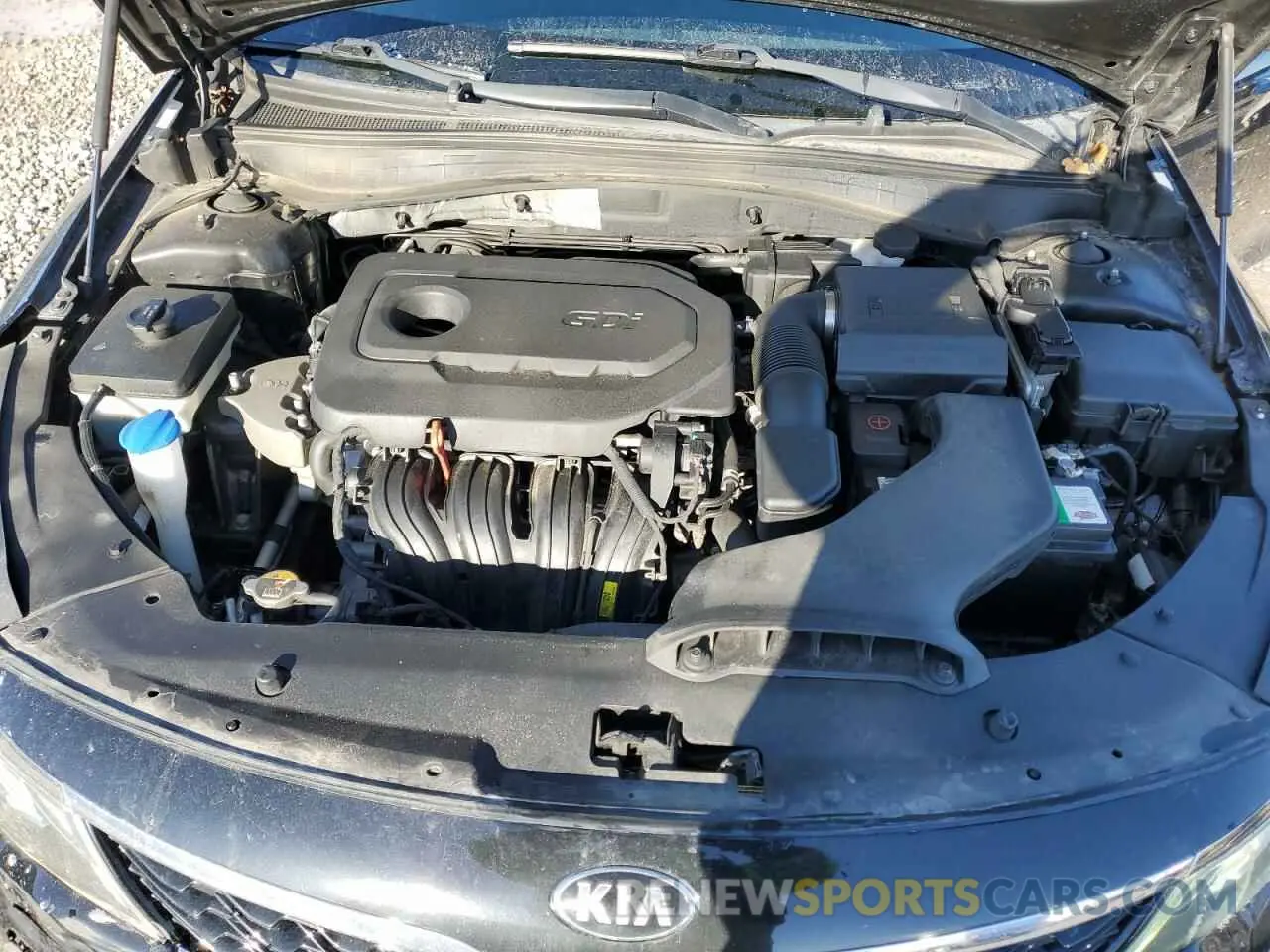 11 Photograph of a damaged car 5XXGT4L33KG295681 KIA OPTIMA 2019