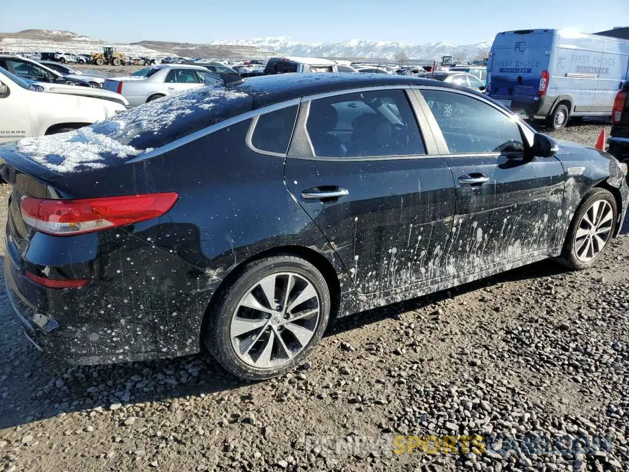 3 Photograph of a damaged car 5XXGT4L33KG295681 KIA OPTIMA 2019