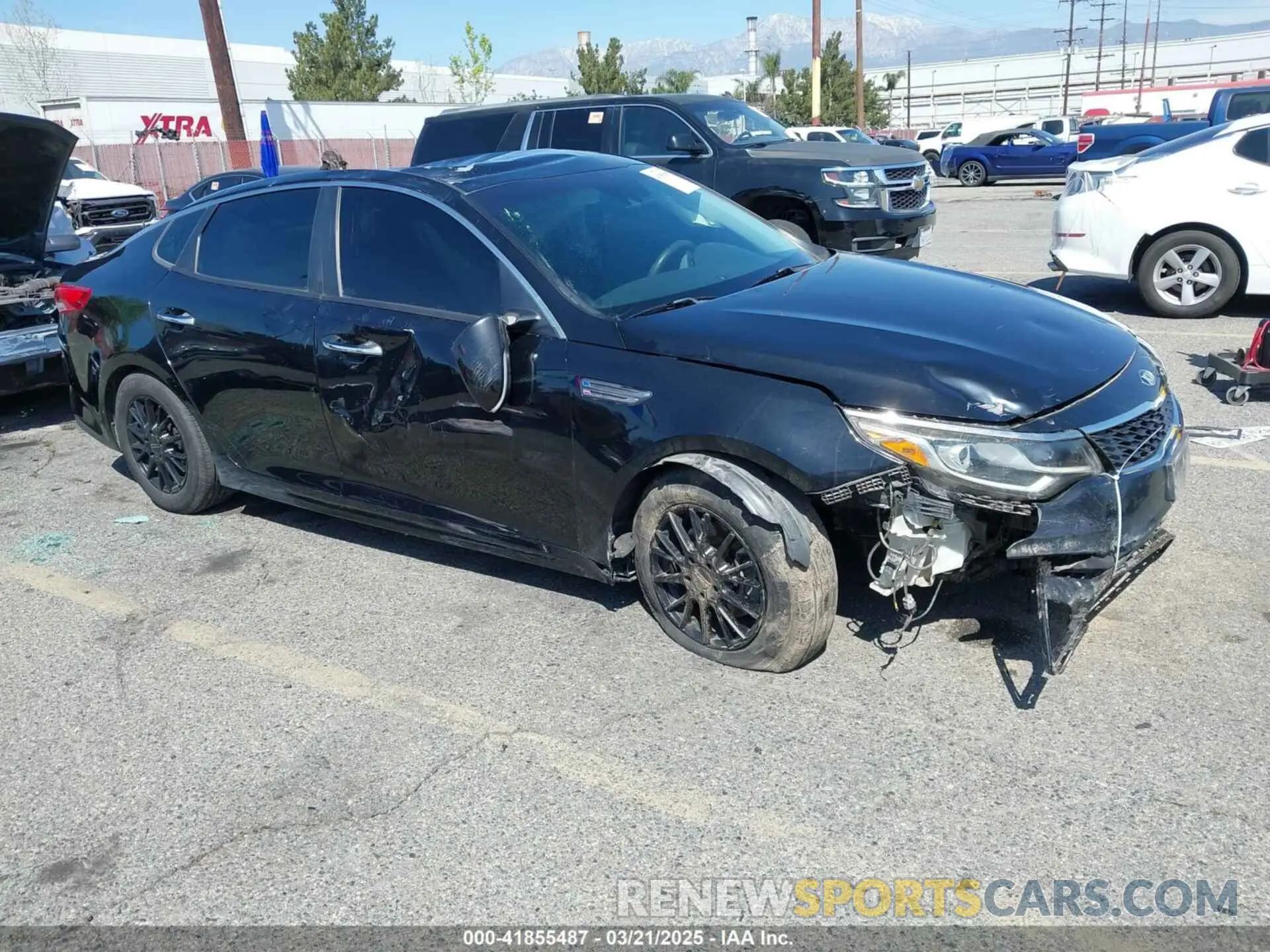 1 Photograph of a damaged car 5XXGT4L33KG296796 KIA OPTIMA 2019