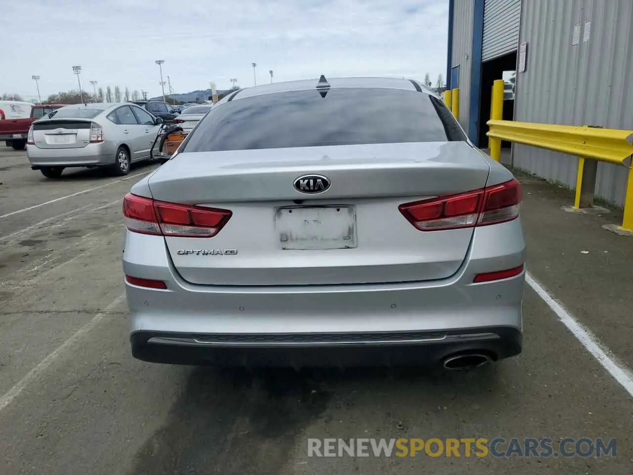 6 Photograph of a damaged car 5XXGT4L33KG297222 KIA OPTIMA 2019