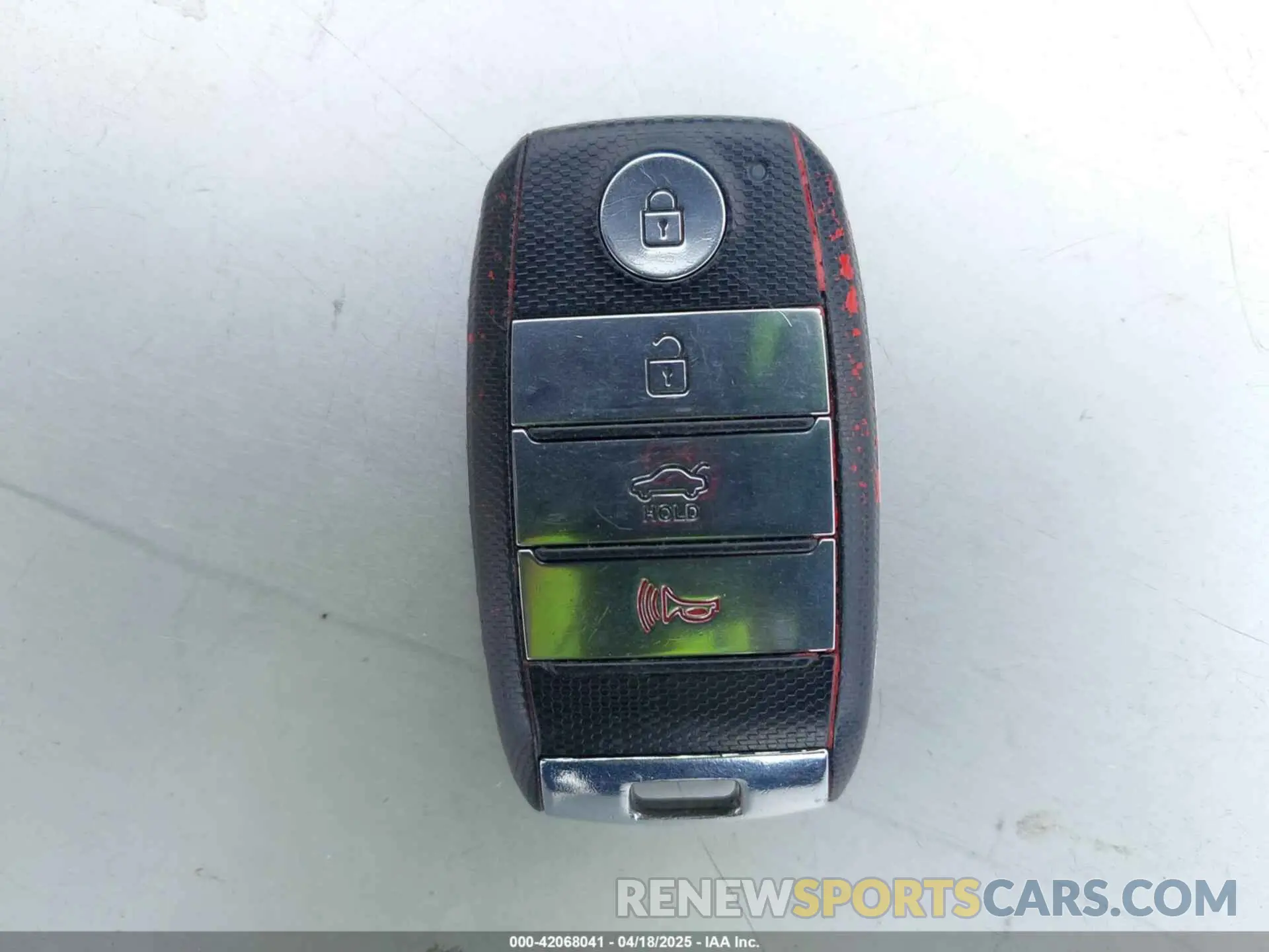 11 Photograph of a damaged car 5XXGT4L33KG297379 KIA OPTIMA 2019
