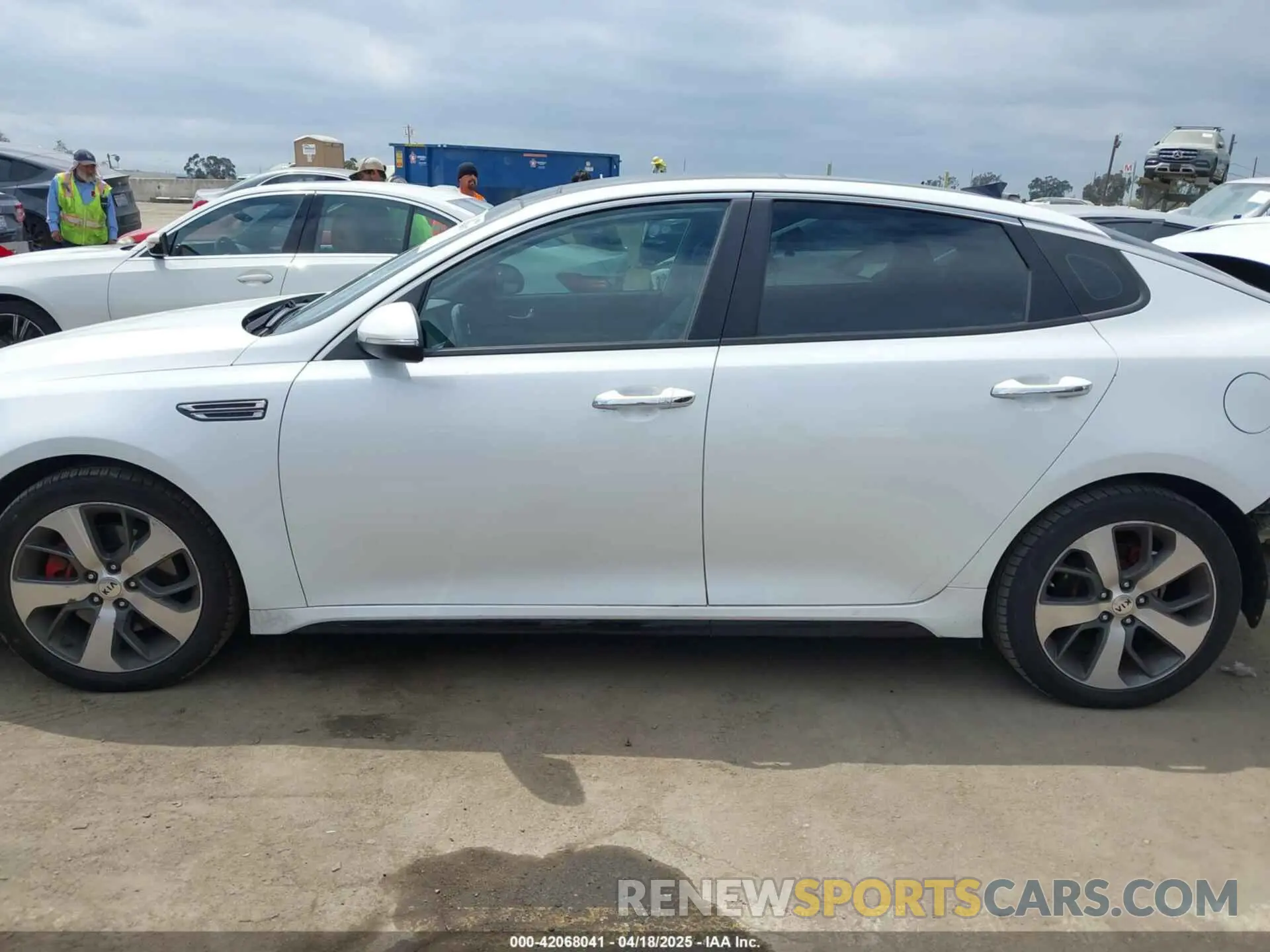 15 Photograph of a damaged car 5XXGT4L33KG297379 KIA OPTIMA 2019
