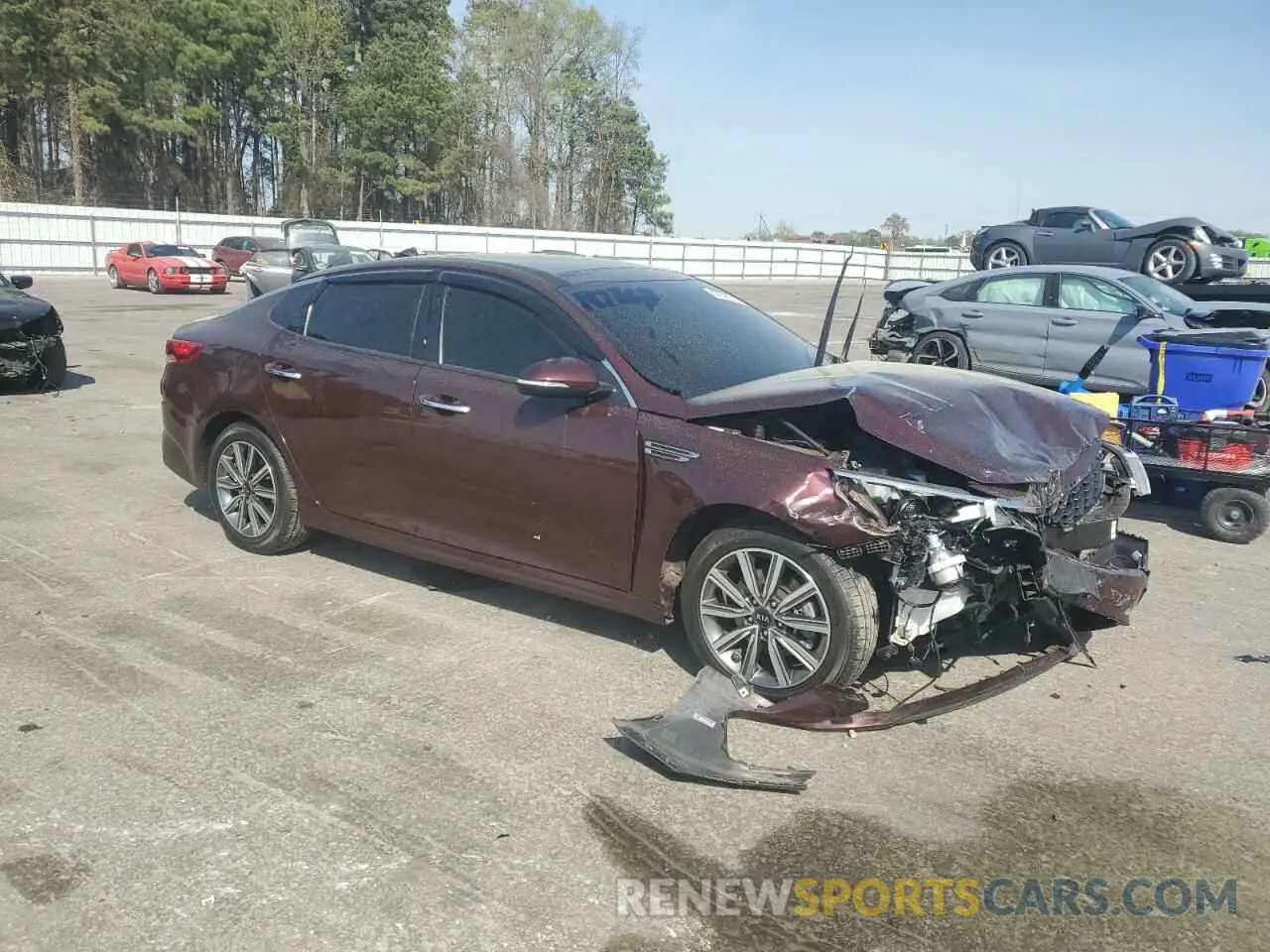 4 Photograph of a damaged car 5XXGT4L33KG298709 KIA OPTIMA 2019