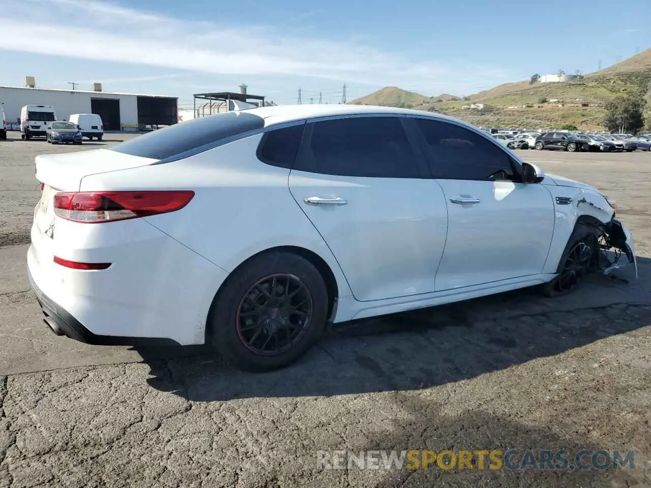 3 Photograph of a damaged car 5XXGT4L33KG302810 KIA OPTIMA 2019