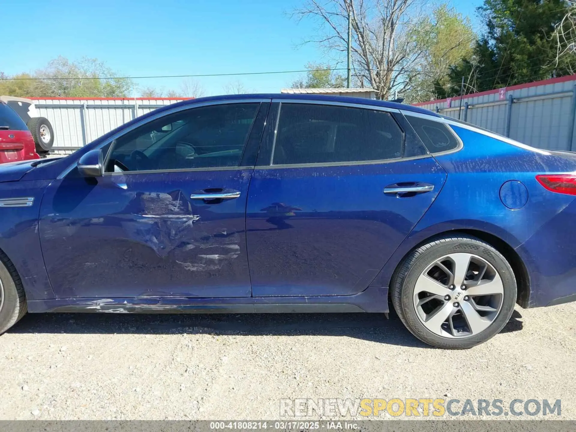 14 Photograph of a damaged car 5XXGT4L33KG317064 KIA OPTIMA 2019