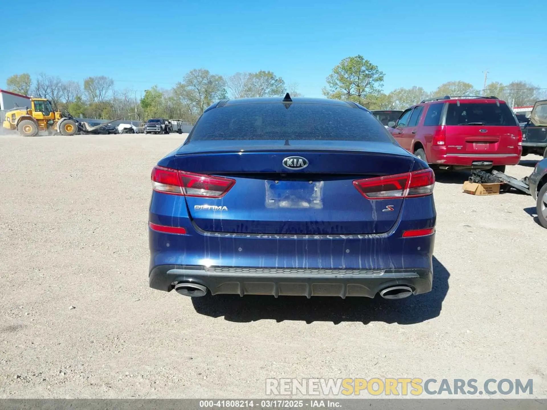 16 Photograph of a damaged car 5XXGT4L33KG317064 KIA OPTIMA 2019