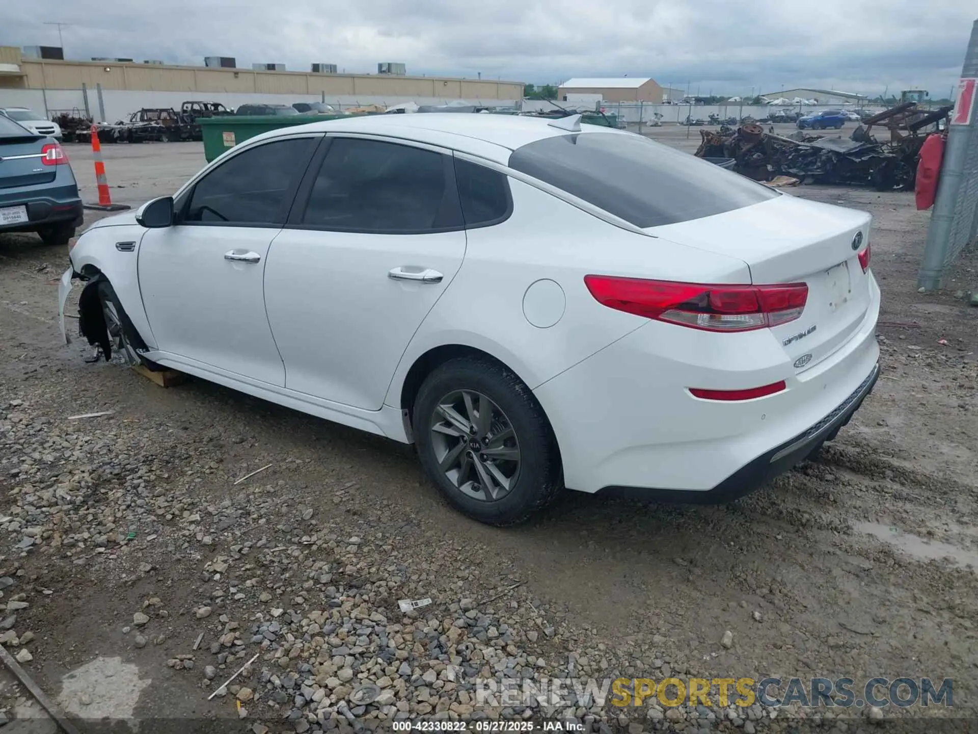 3 Photograph of a damaged car 5XXGT4L33KG319056 KIA OPTIMA 2019